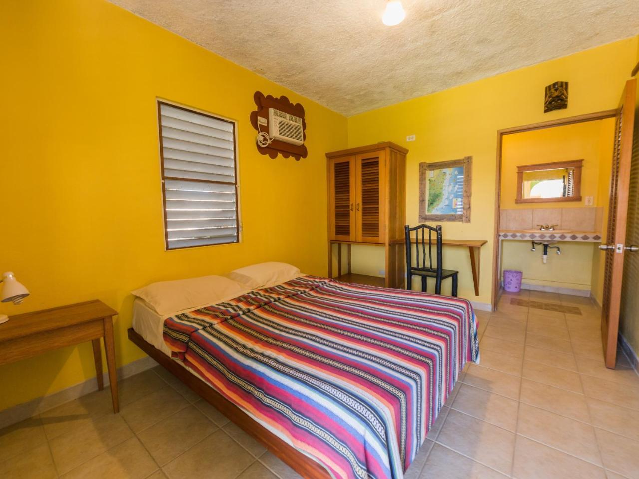 A Piece Of Ground Hostel Punta Gorda Buitenkant foto