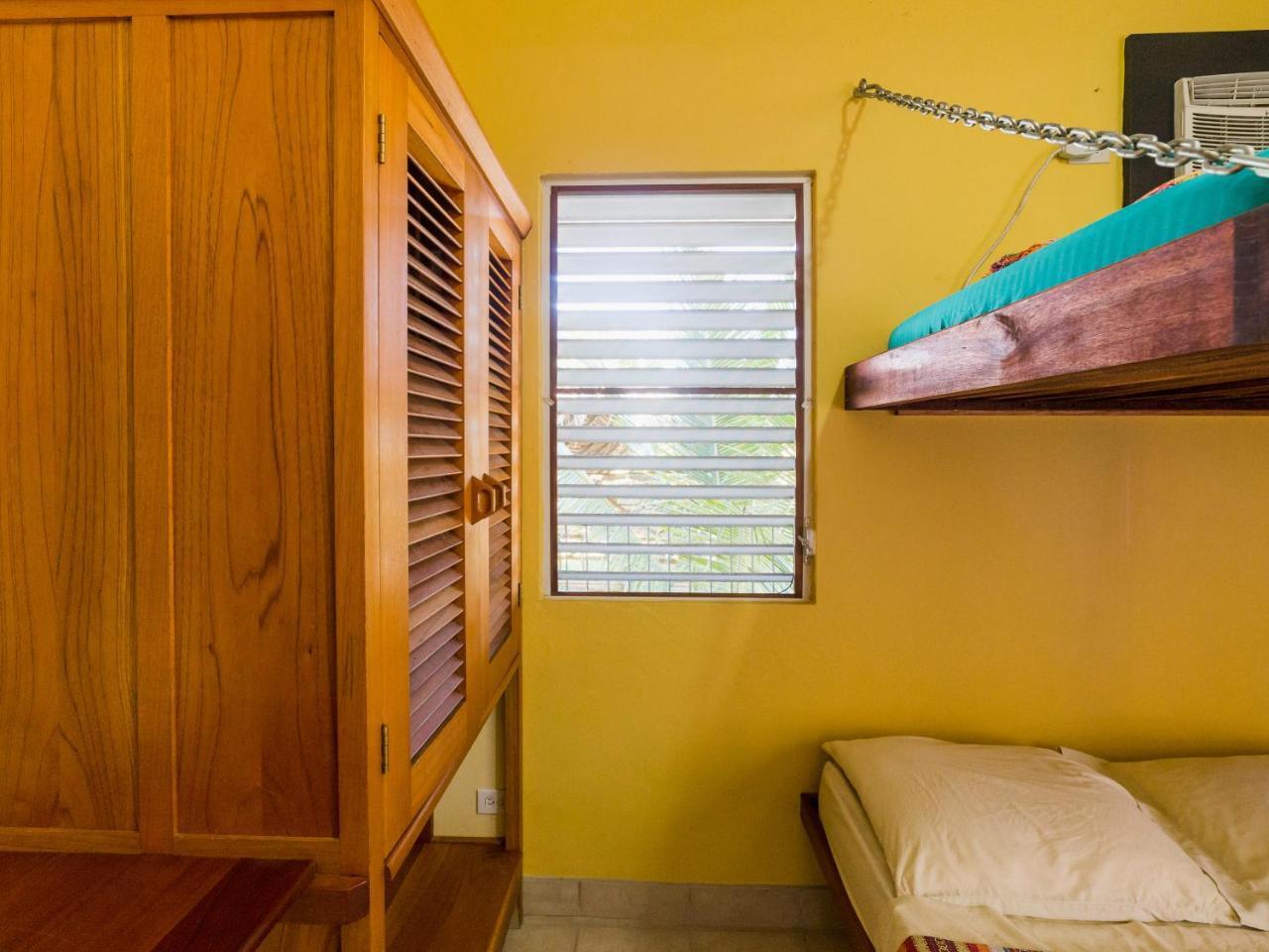A Piece Of Ground Hostel Punta Gorda Buitenkant foto