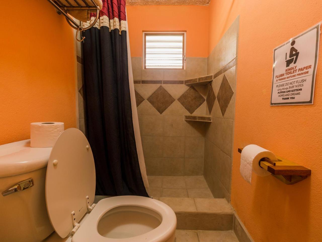 A Piece Of Ground Hostel Punta Gorda Buitenkant foto