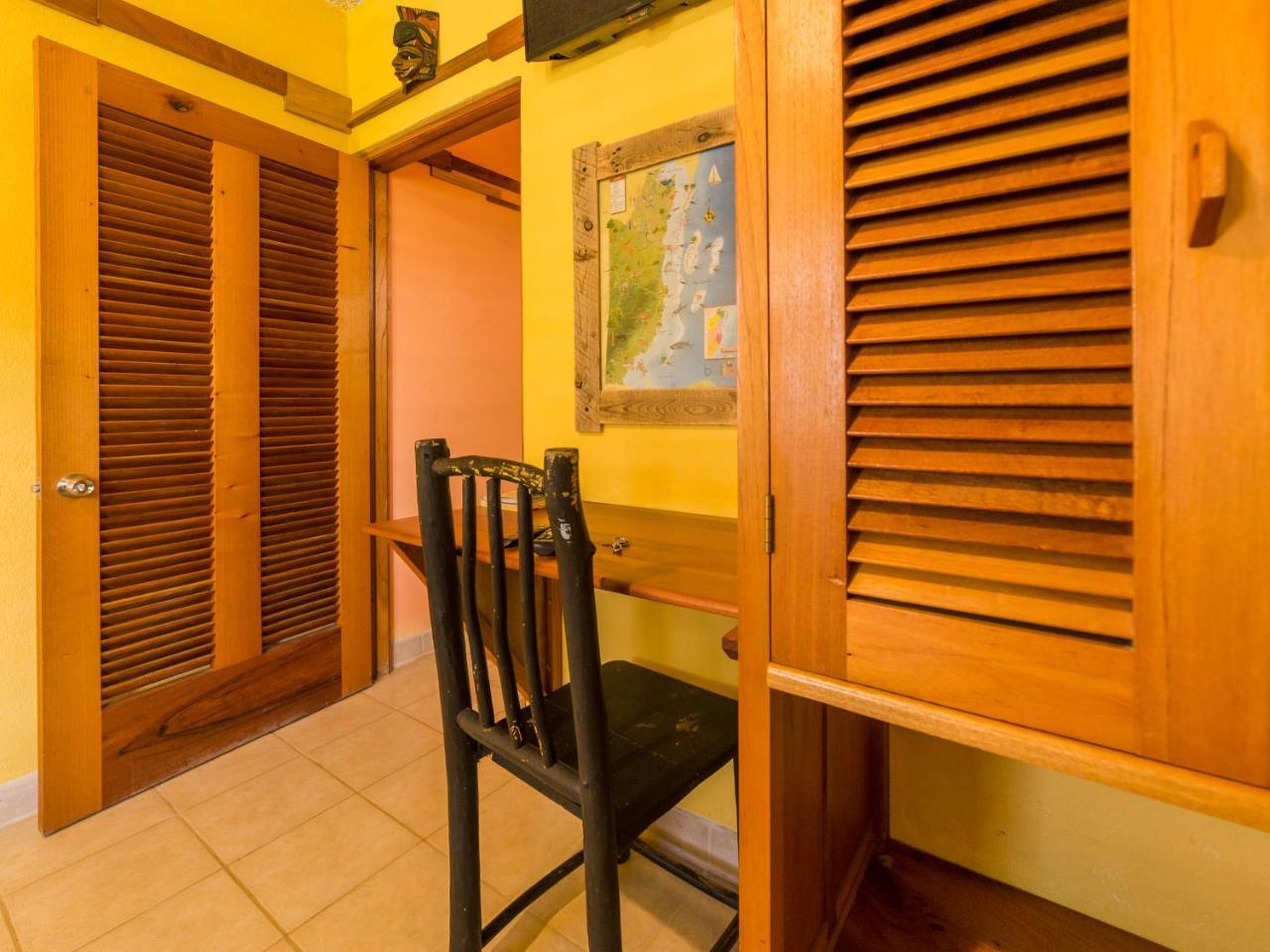 A Piece Of Ground Hostel Punta Gorda Buitenkant foto