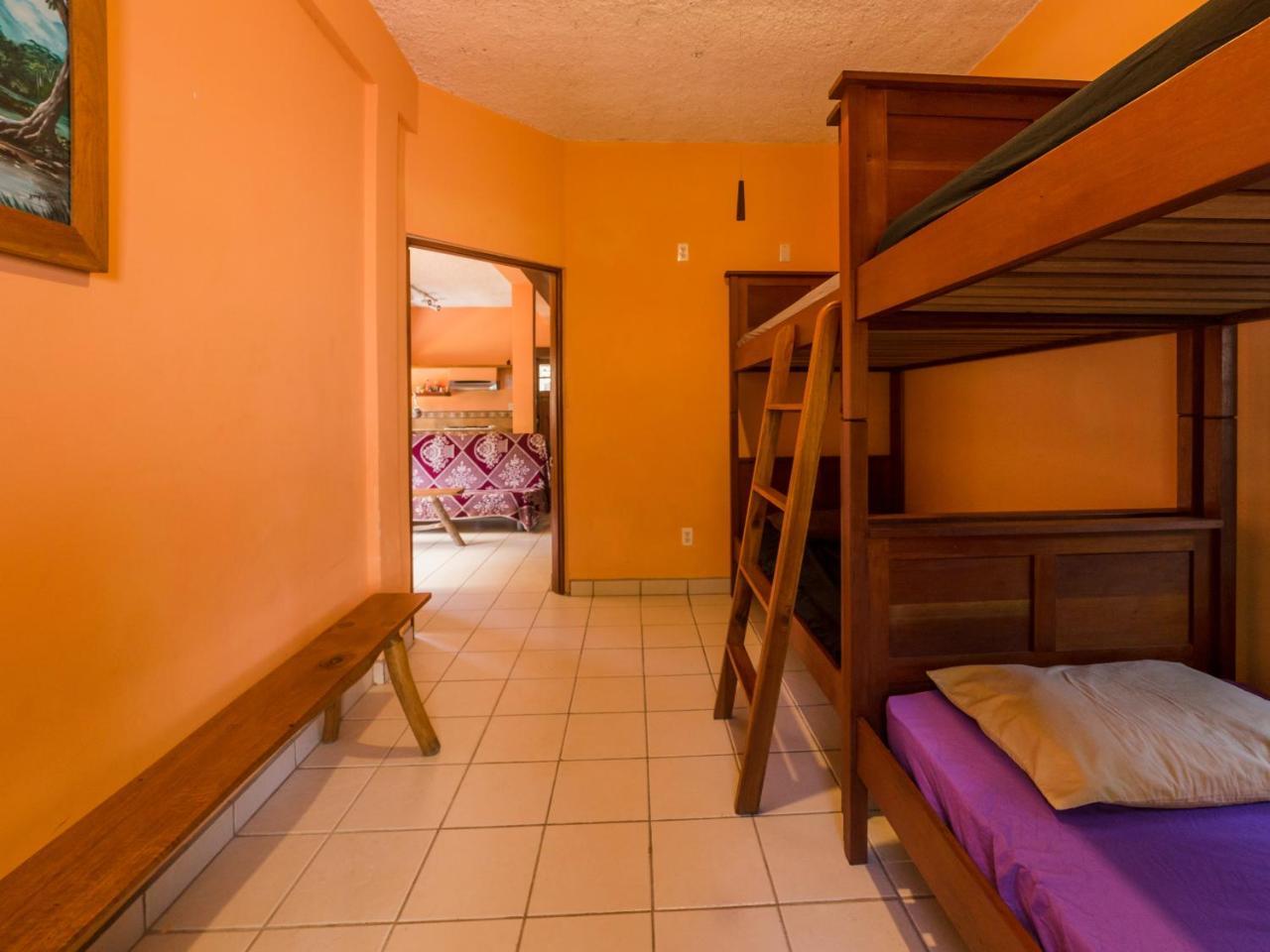 A Piece Of Ground Hostel Punta Gorda Buitenkant foto